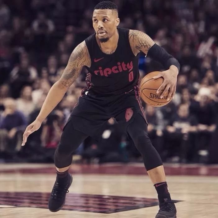 NBA球员数据统计：助攻、得分、篮板排行,（NBA球员数据榜：得分、助攻、篮板排名）