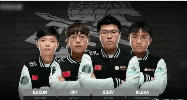 巴萨战布鲁日大名单：莱万领衔，亚马尔在列，克里斯滕森缺席（巴萨对阵布鲁日名单出炉：莱万领衔，亚马尔入选，克里斯滕森无缘）