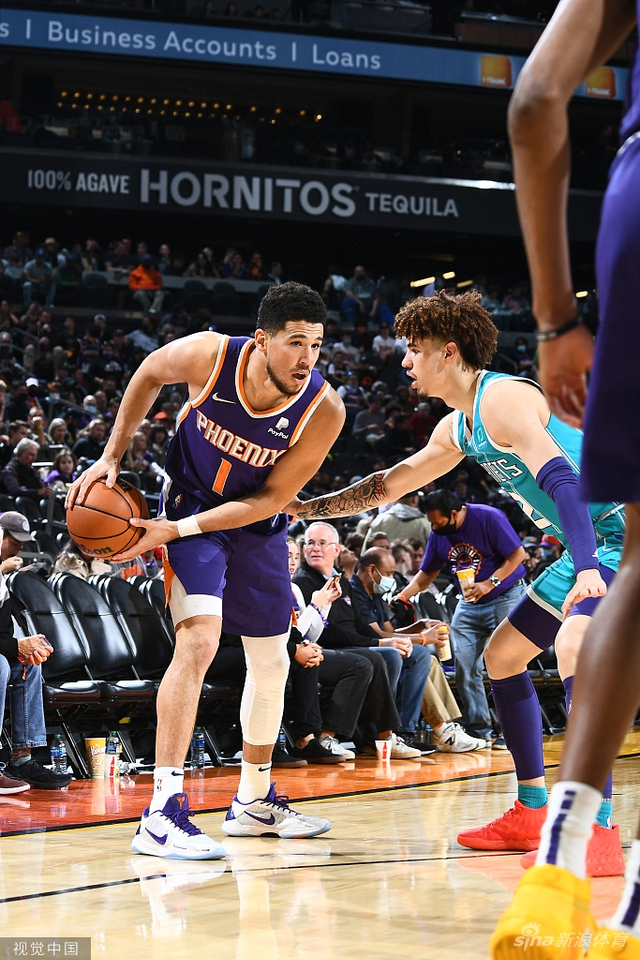 陷入困境 陷入困境